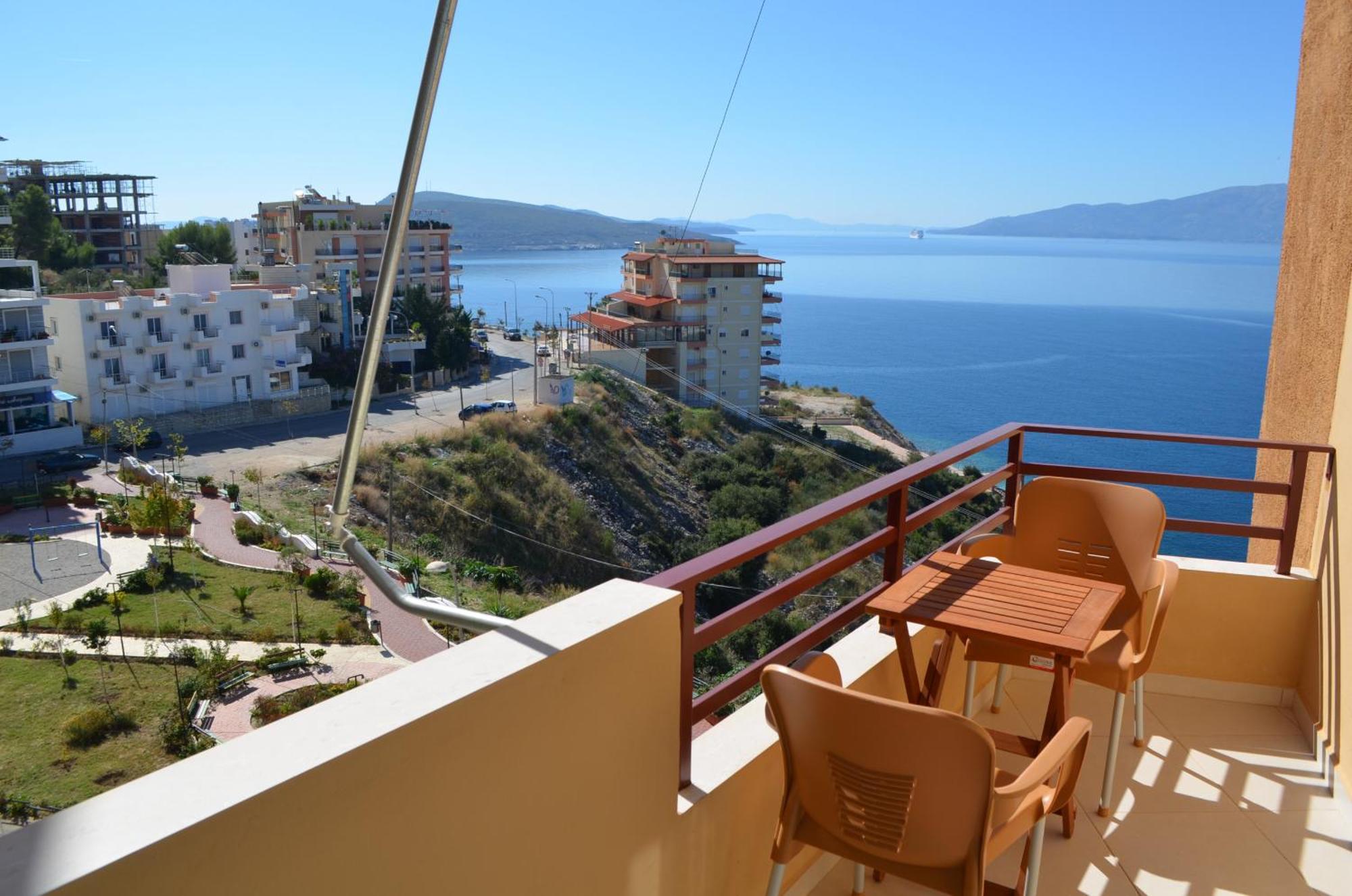 Sunset Penthouse Appartement Sarandë Buitenkant foto