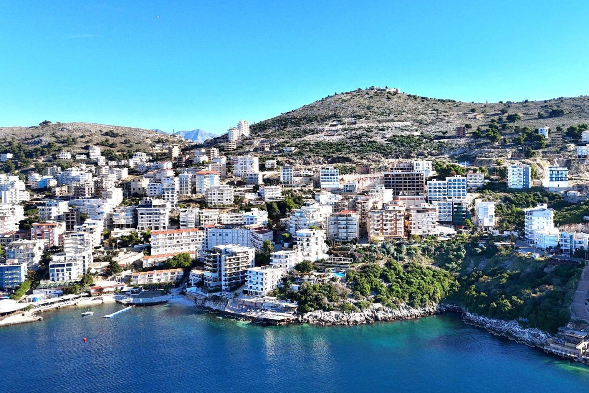 Sunset Penthouse Appartement Sarandë Buitenkant foto