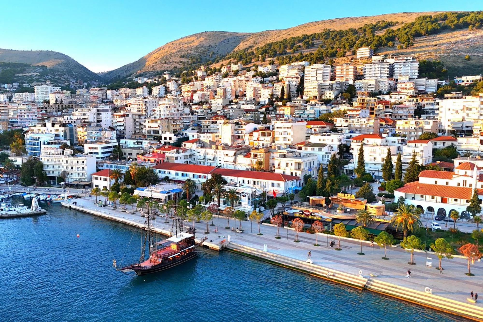Sunset Penthouse Appartement Sarandë Buitenkant foto