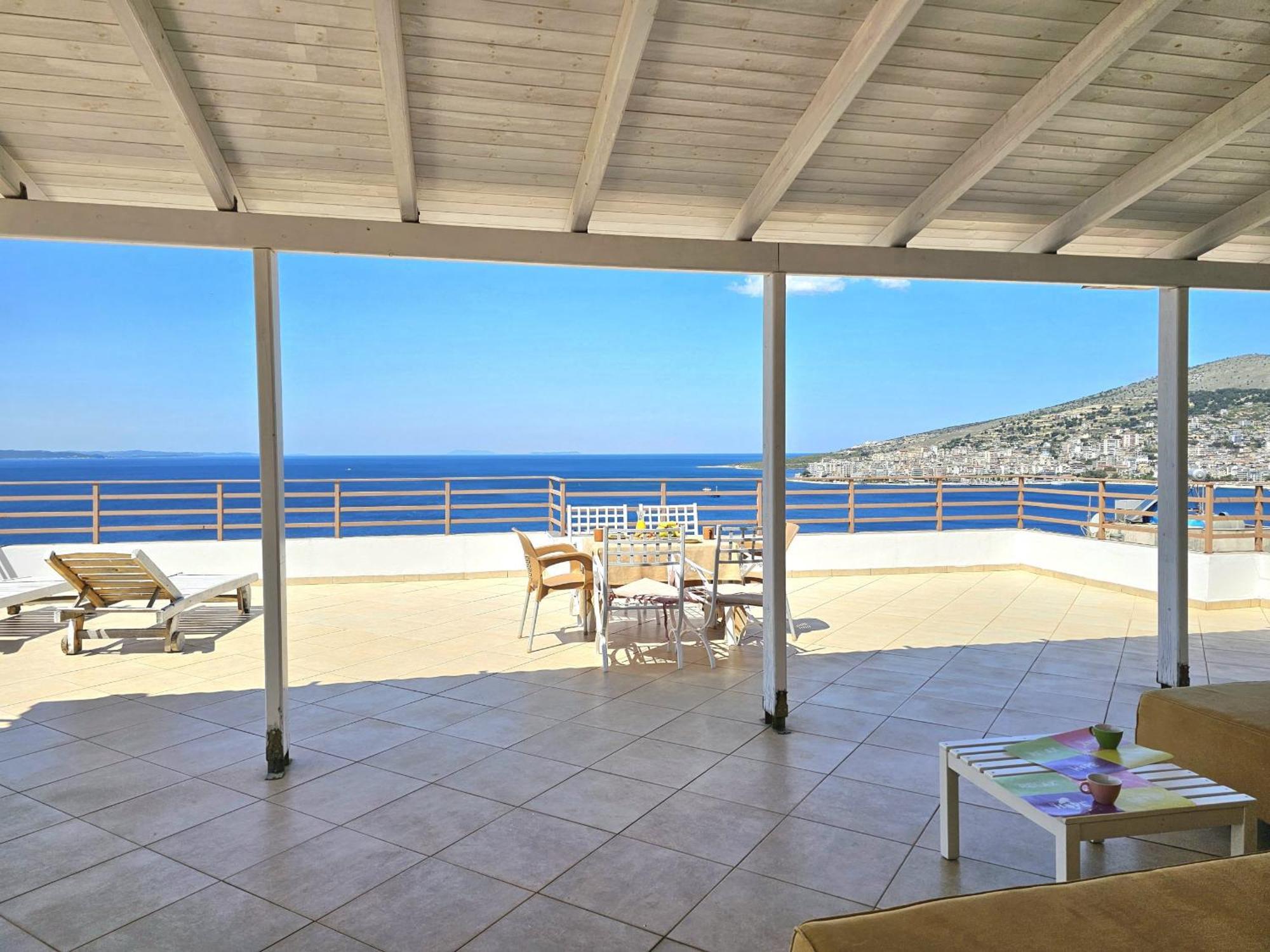 Sunset Penthouse Appartement Sarandë Buitenkant foto