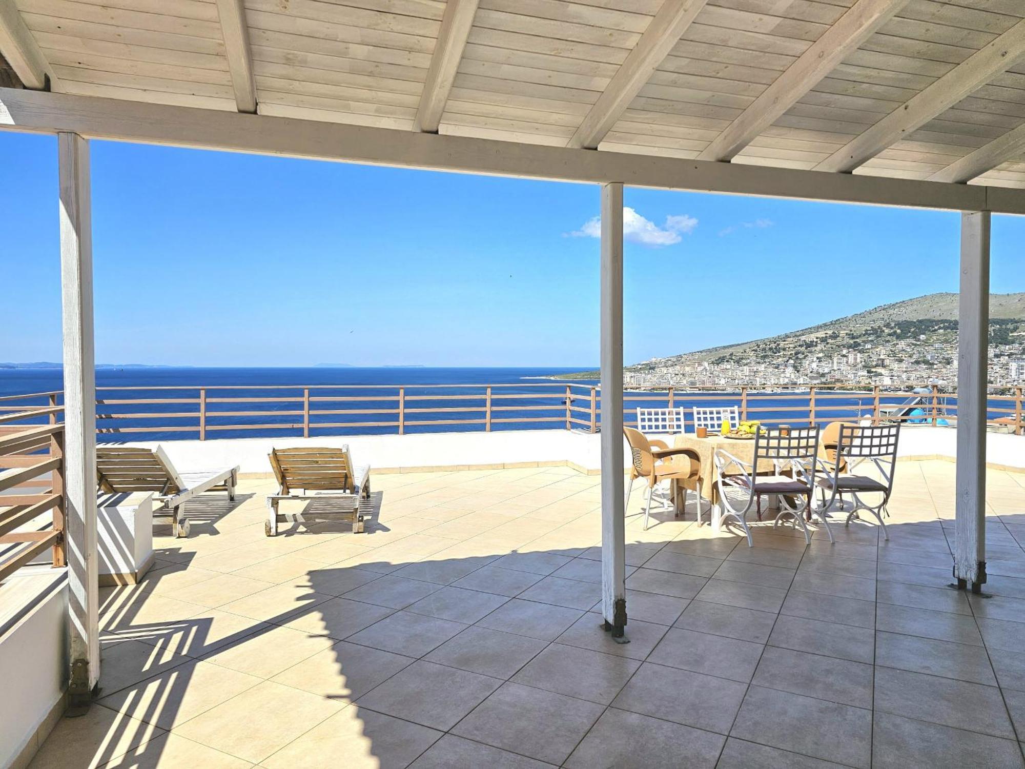 Sunset Penthouse Appartement Sarandë Buitenkant foto