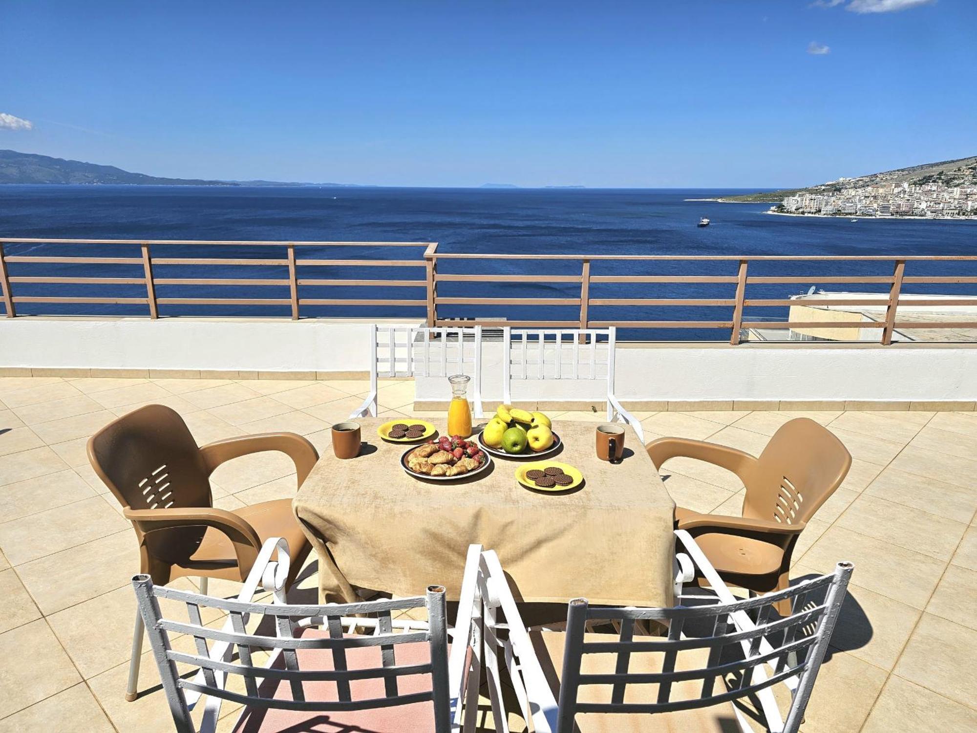 Sunset Penthouse Appartement Sarandë Buitenkant foto